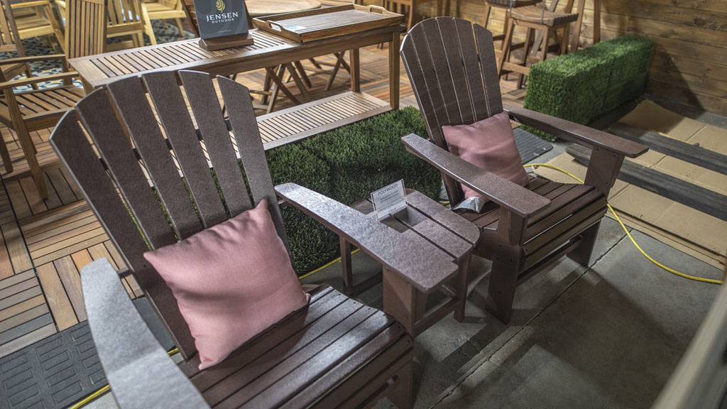 2 person poly chair set with side table. champaign il store