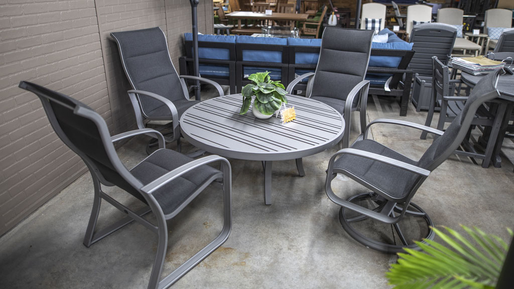 4 person round chat set with sling chairs in extruded aluminum. champaign il store